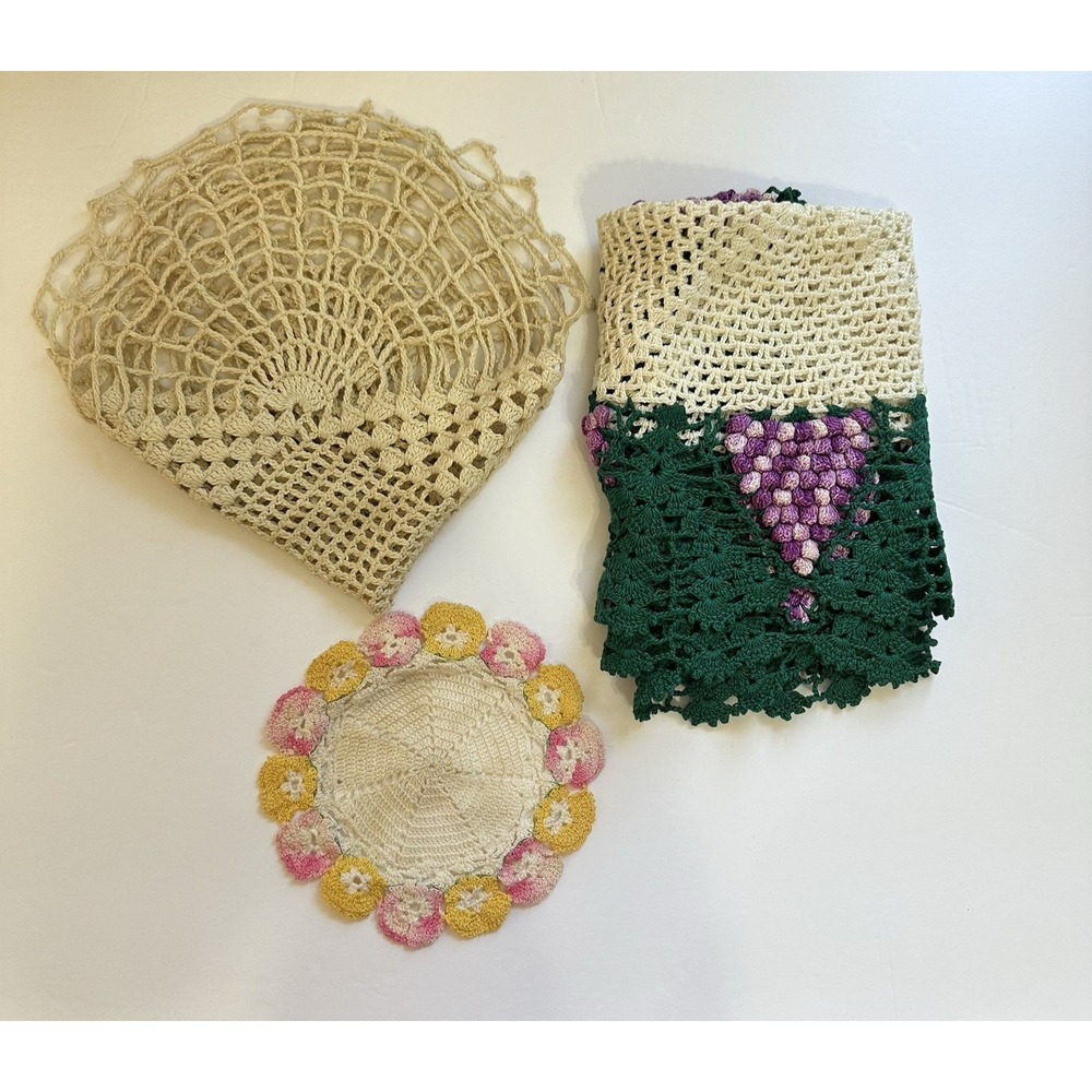 Vintage Hand Crocheted Doilies Lot of 3 Country Cottage Decor Shabby‎ Chic Boho